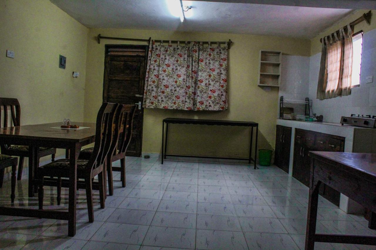 Armaan Guest House เดียนีบีช ภายนอก รูปภาพ